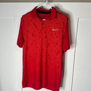 Used men’s golf shirt